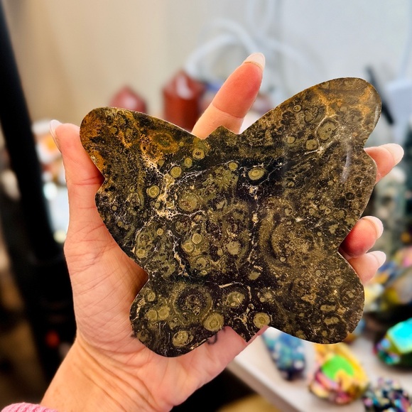 Auction Items - Picture 5 of 6